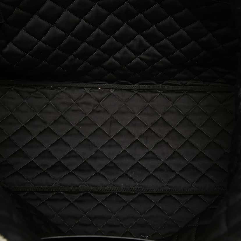 Saint Laurent Quilted Calfskin ES Giant Travel Bag Black Leather Very good condition - Model View