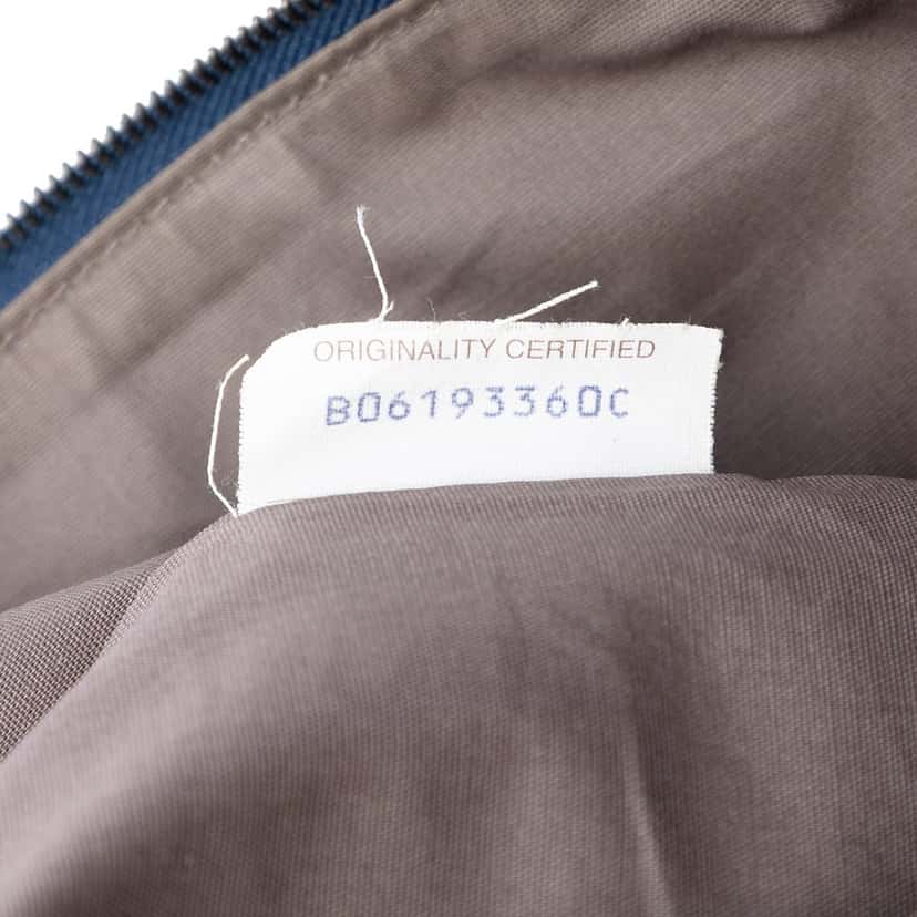 Bottega Veneta Large Nappa Intrecciato Flat Zip Biletto Pouch Blue Leather Very good condition - Box View