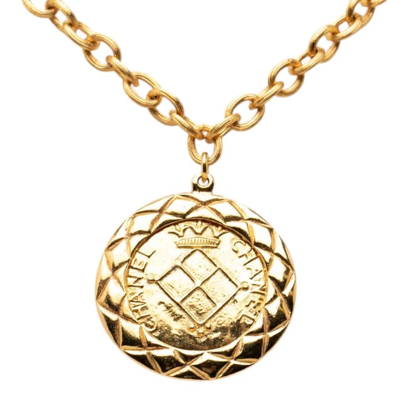 Chanel CC Gold Plated Medallion Lion Crest Pendant Necklace Gold Metal Very good condition - Inside View