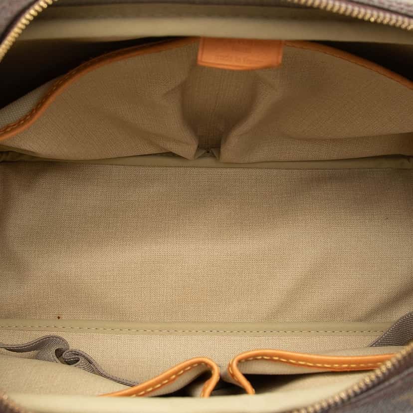 Louis Vuitton Monogram Deauville Brown Good condition - Model View