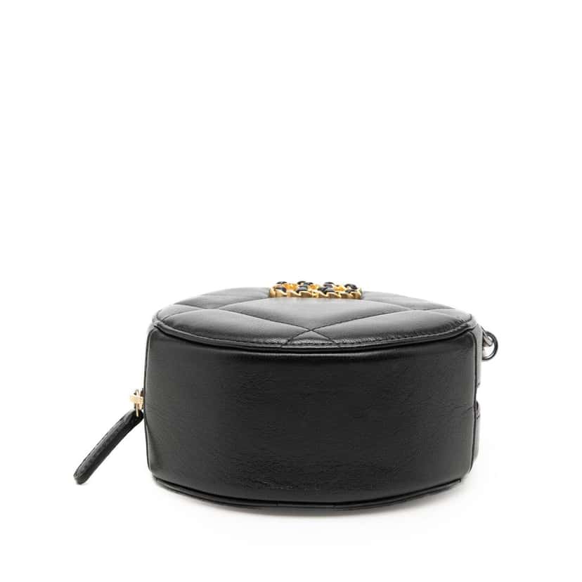 Chanel Lambskin 19 Round Clutch with Chain Black Leather Very good condition - Inside View