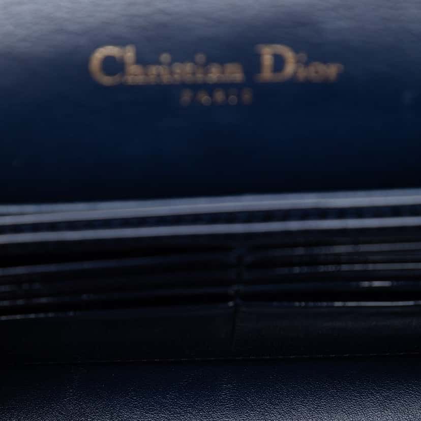 Dior Patent Cannage Lady Dior Pouch with Chain Blue Leather Very good condition - Model View