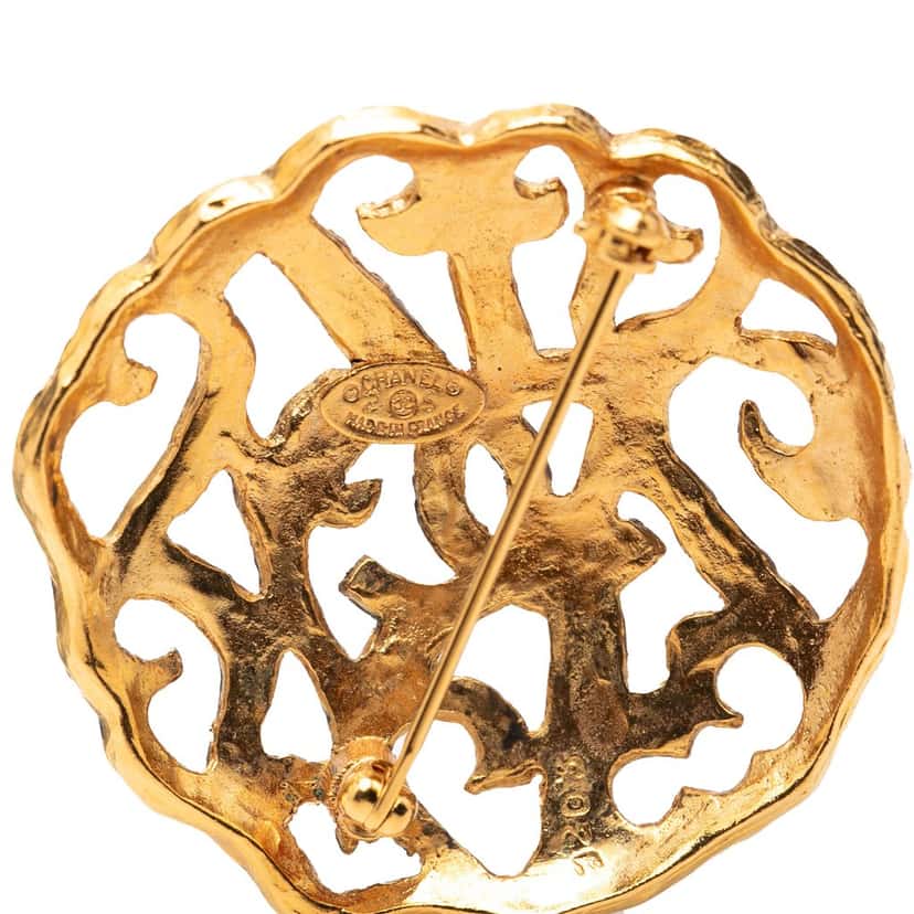 Chanel CC Gold Plated Brooch Gold Metal Very good condition - Inside View