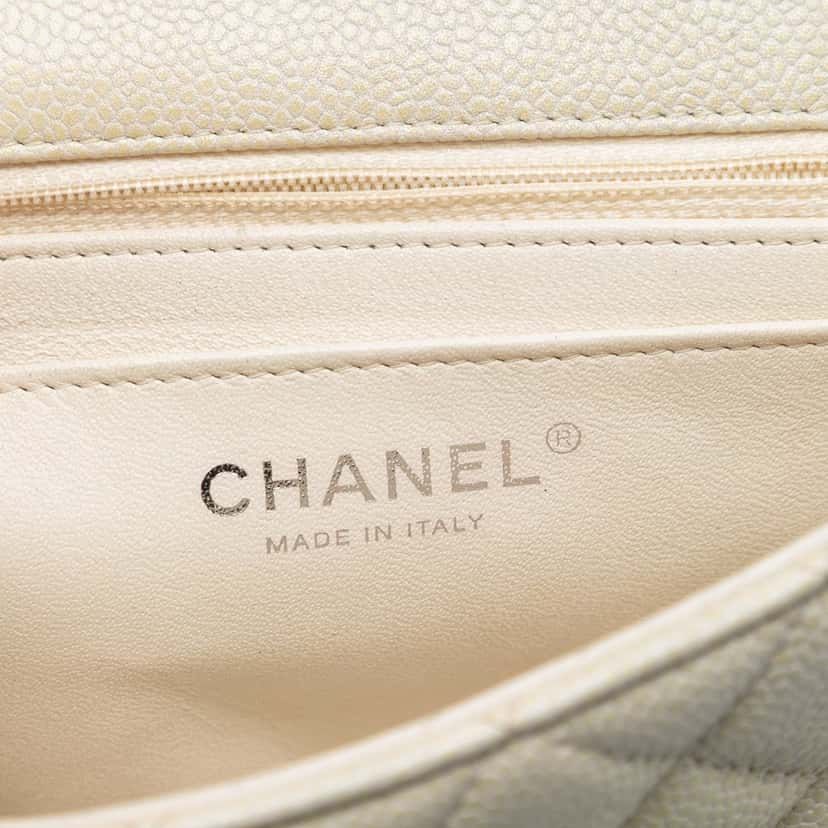 Chanel Mini Rectangular Classic Caviar Single Flap White Leather Very good condition - Box View