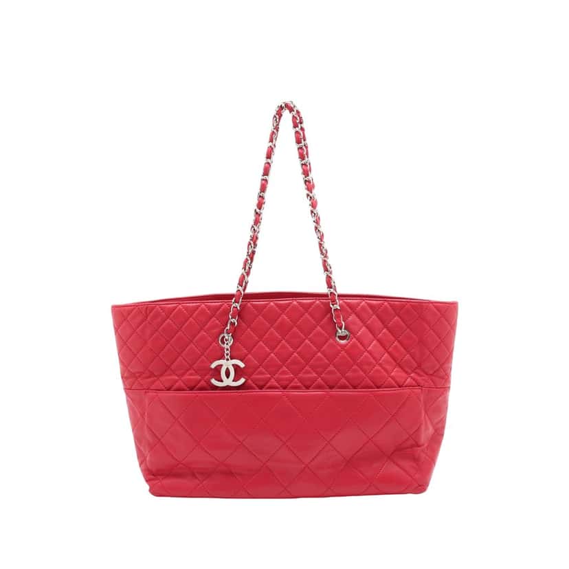 Chanel Large Quilted Lambskin In The Business Tote Red Leather Very good condition - Front View