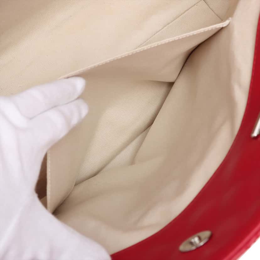 Chanel Large Quilted Lambskin In The Business Tote Red Leather Very good condition - Model View