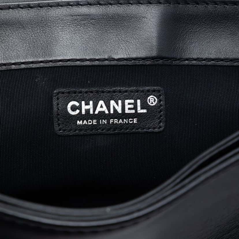 Chanel Medium Paris Dallas Enchained Boy Flap Black Leather Very good condition - Box View