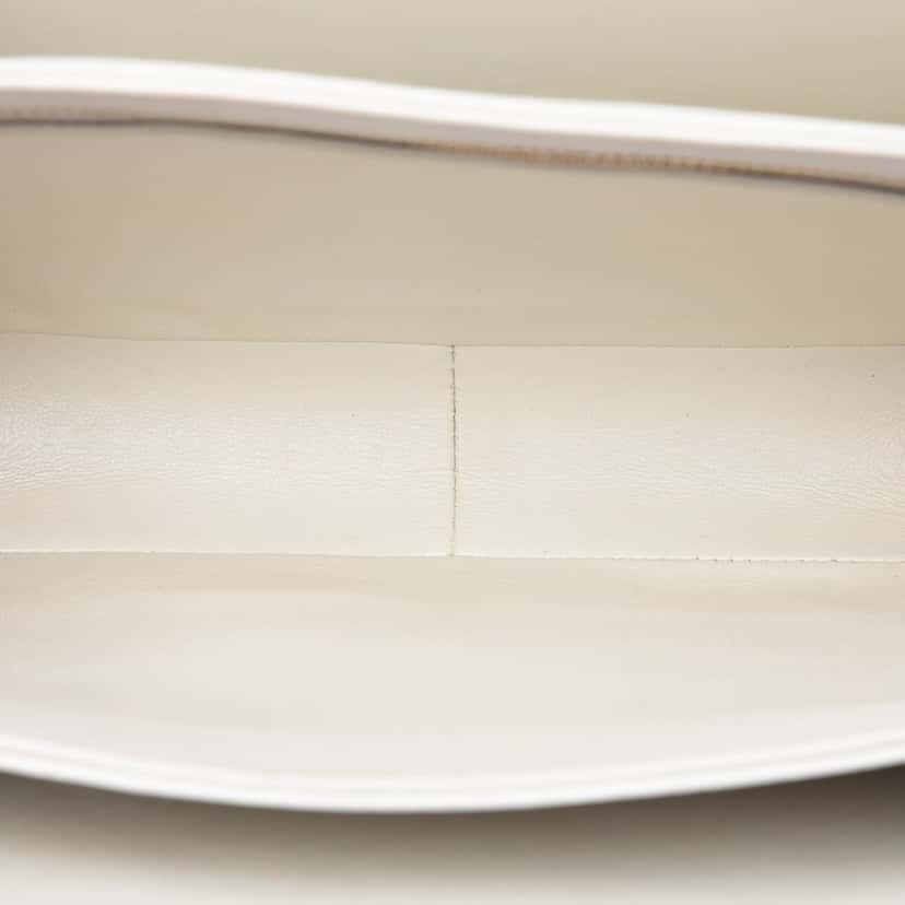 Celine Classique Shiny Calfskin Triomphe Crossbody White Leather Very good condition - Model View