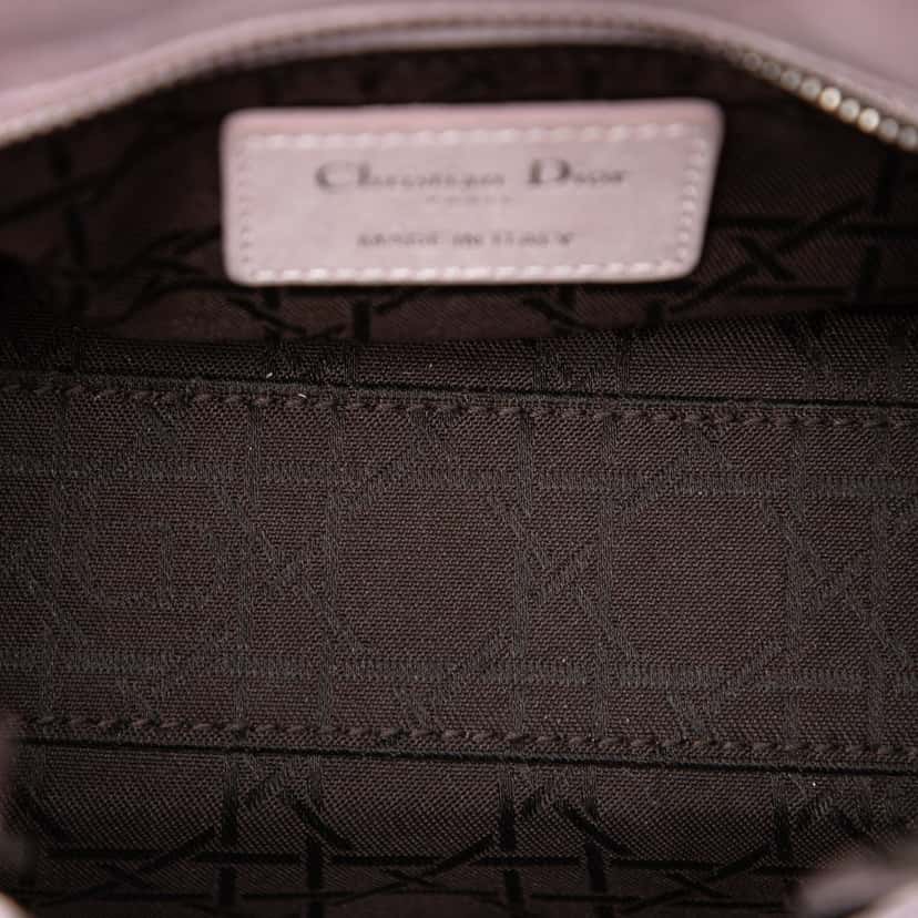 Dior Mini Iridescent Lambskin Cannage Lady Dior Pink Leather Very good condition - Model View