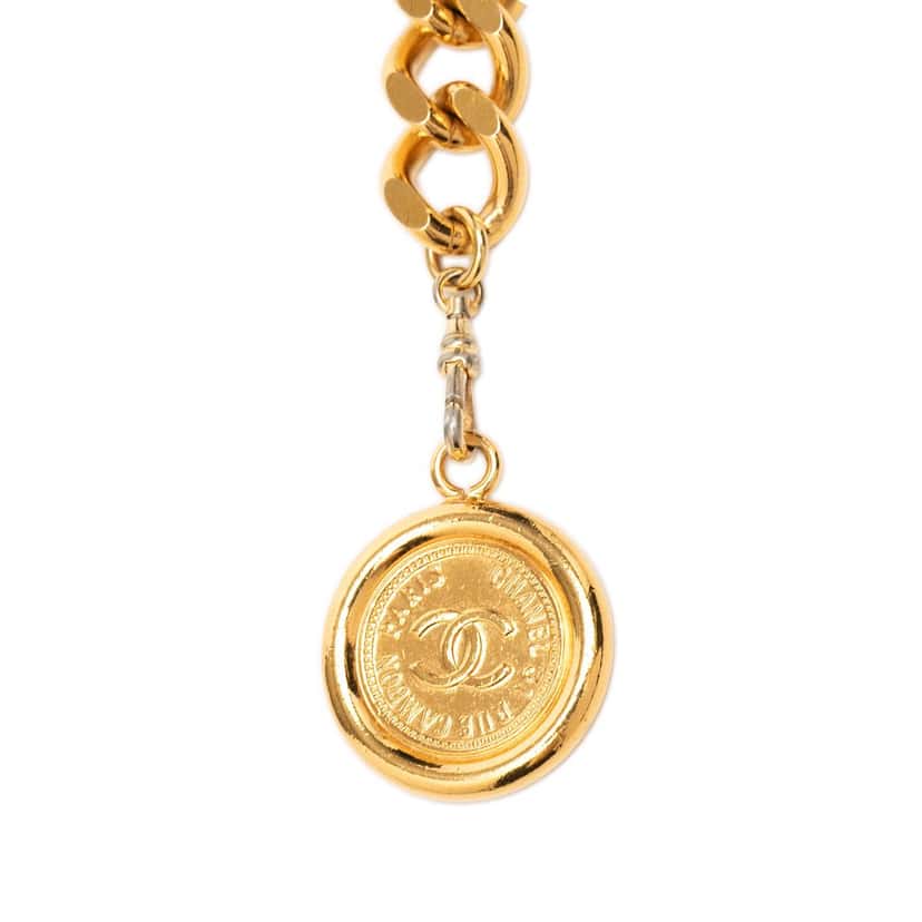 Chanel Gold Plated CC Medallion Chain Link Belt Gold Metal Very good condition - Inside View