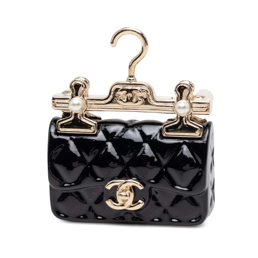 Chanel CC Resin Faux Pearl Hanger Classic Flap Brooch Black Plastic Very good condition - Front View