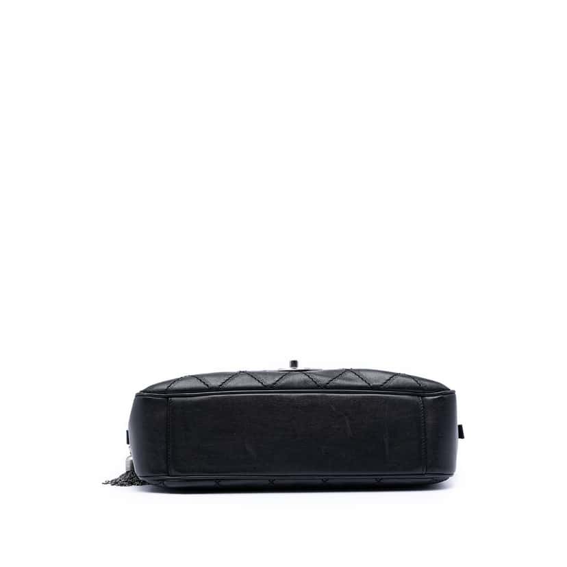 Chanel Paris Edinburgh Jumbo Quilted Calfskin Coco Sporran Flap Black Leather Very good condition - Inside View