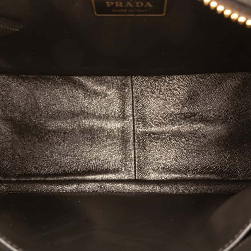 Prada Medium Leather Aimee Shoulder Bag Black Leather Very good condition - Model View