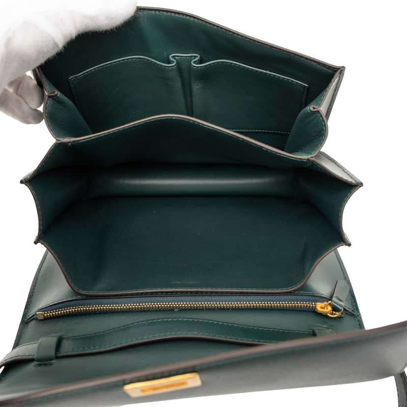 Celine Medium Calfskin Classic Box Green Leather Very good condition - Model View