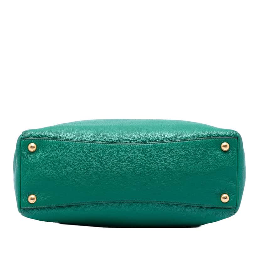 Prada Vitello Daino Open Convertible Tote Green Leather Very good condition - Inside View