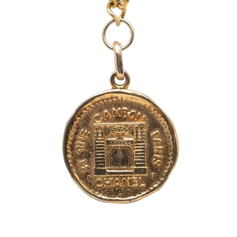 Chanel Gold Plated 31 Rue Cambon Medallion Pendant Necklace Gold Metal Very good condition - Front View