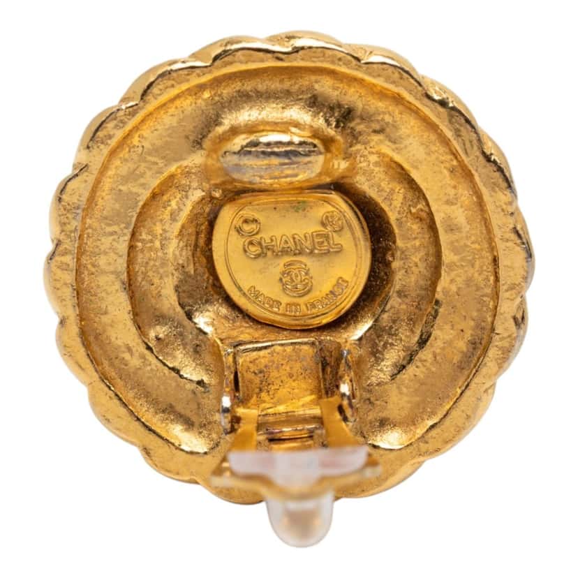 Chanel CC Gold Plated Round Clip On Earrings Gold Metal Very good condition - Inside View