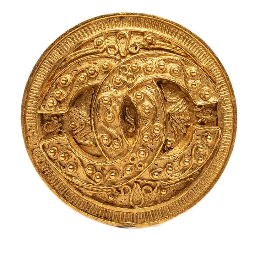 Chanel CC Gold Plated Round Brooch Gold Metal Very good condition - Front View