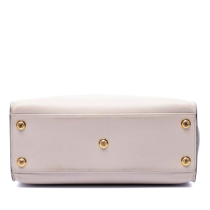 Louis Vuitton Monogram On My Side MM Beige Leather Very good condition - Inside View