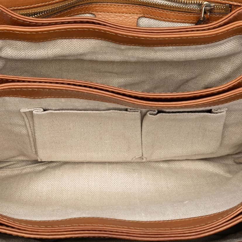 Gucci GG Canvas Marrakech Crossbody Beige Very good condition - Model View
