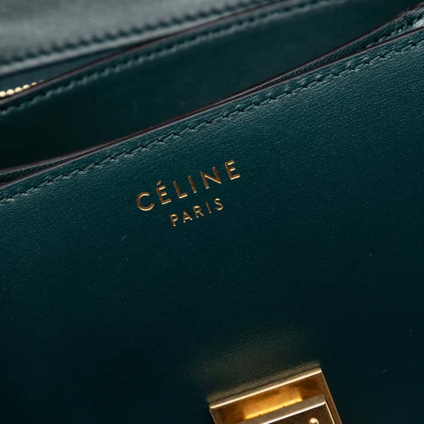 Celine Small Calfskin Classic Box Green Leather Very good condition - Model View