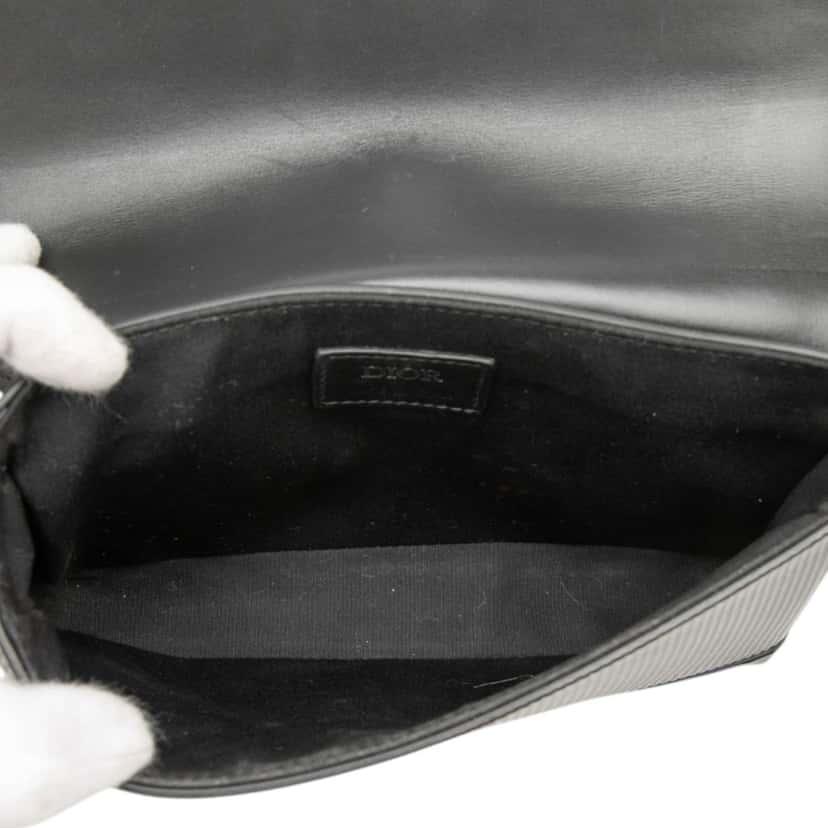 Dior Ribbed Calfskin Flap Messenger Bag Black Leather Very good condition - Model View