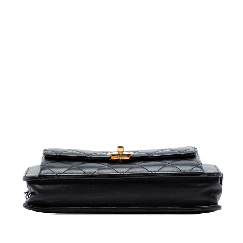Chanel Quilted Lambskin Front Pocket Clutch With Chain Black Leather Very good condition - Inside View