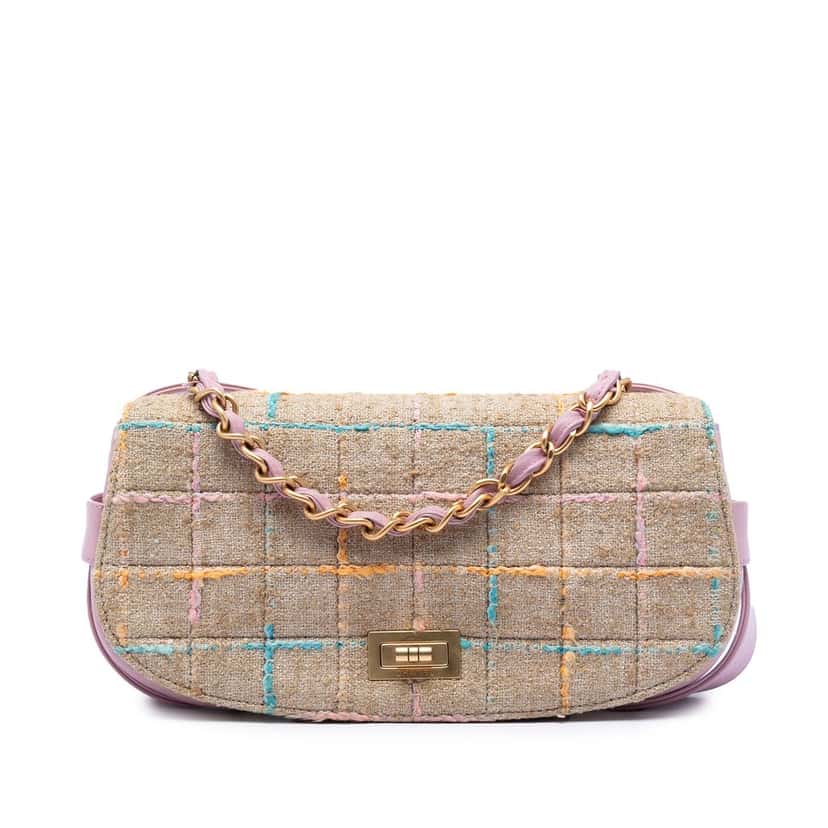 Chanel Chocolate Bar Tweed Mademoiselle Turnlock Flap Beige Very good condition - Front View