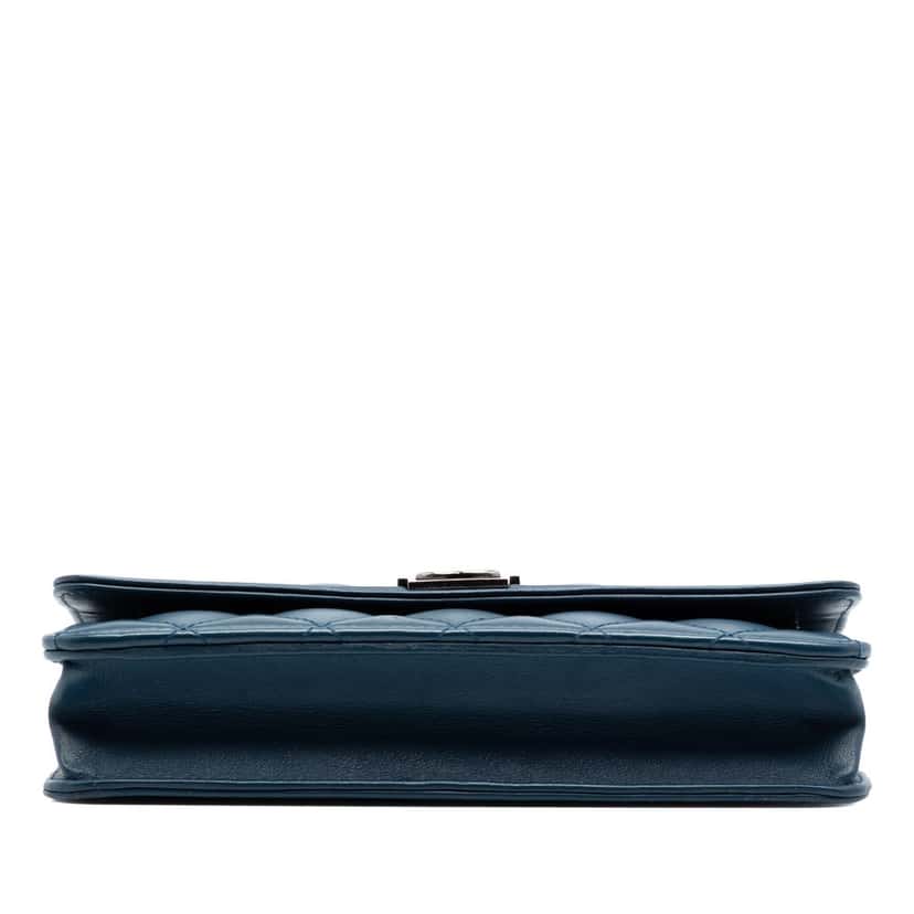 Chanel Quilted Lambskin Boy Wallet On Chain Blue Leather Very good condition - Inside View