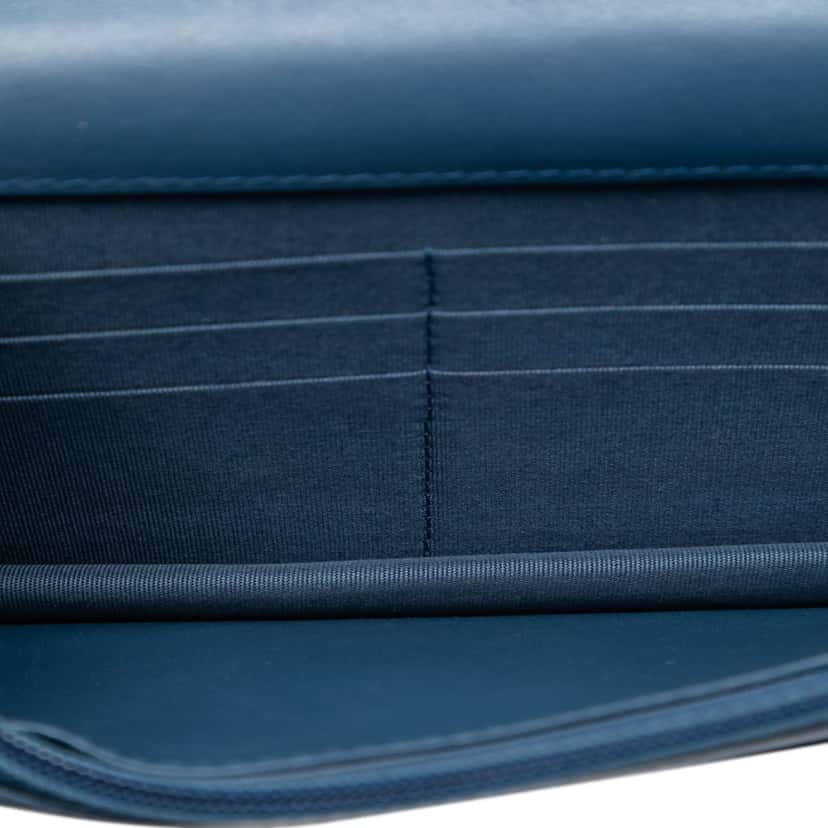 Chanel Quilted Lambskin Boy Wallet On Chain Blue Leather Very good condition - Model View