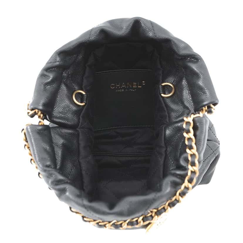 Chanel Mini Shiny Caviar 22 Handbag Black Leather Very good condition - Model View