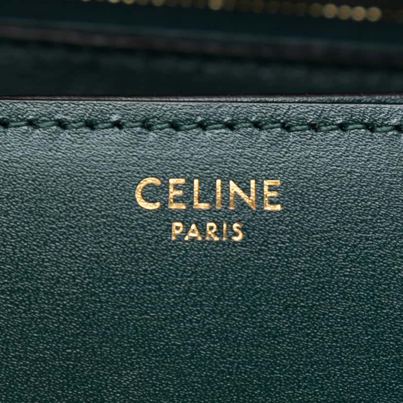 Celine Medium Calfskin Classic Box Green Leather Very good condition - Box View