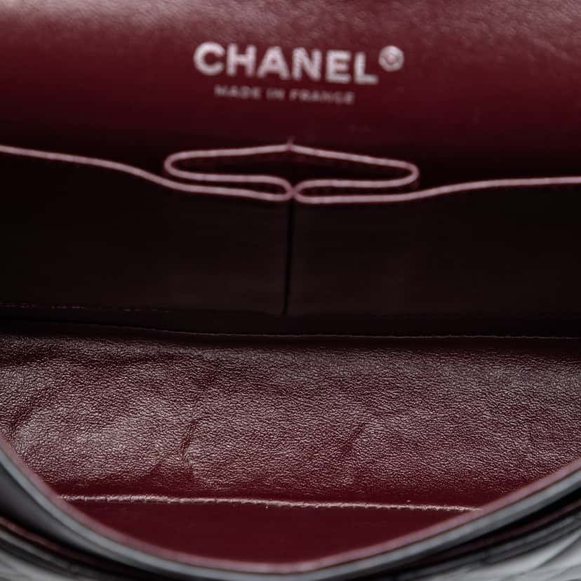 Chanel Medium Classic Lambskin Double Flap Black Leather Very good condition - Model View