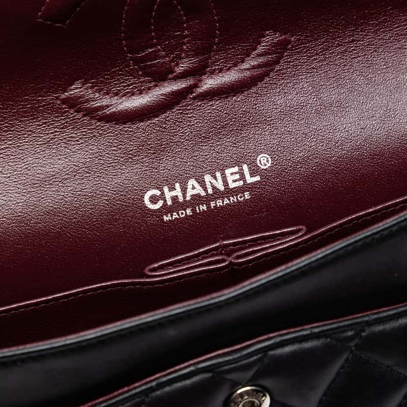 Chanel Medium Classic Lambskin Double Flap Black Leather Very good condition - Box View