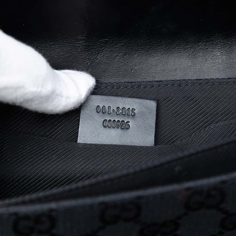 Gucci GG Canvas Shoulder Bag Black Very good condition - Box View