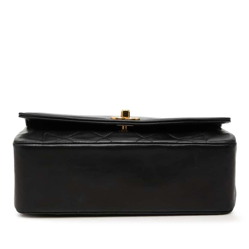 Chanel Small Lambskin Diana Flap Black Leather Very good condition - Inside View