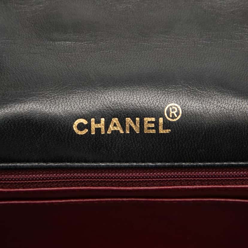 Chanel Small Lambskin Diana Flap Black Leather Very good condition - Box View