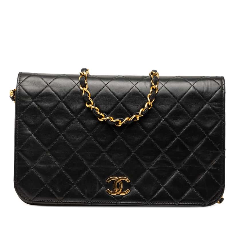 Chanel CC Quilted Lambskin Full Single Flap Black Leather Very good condition - Front View