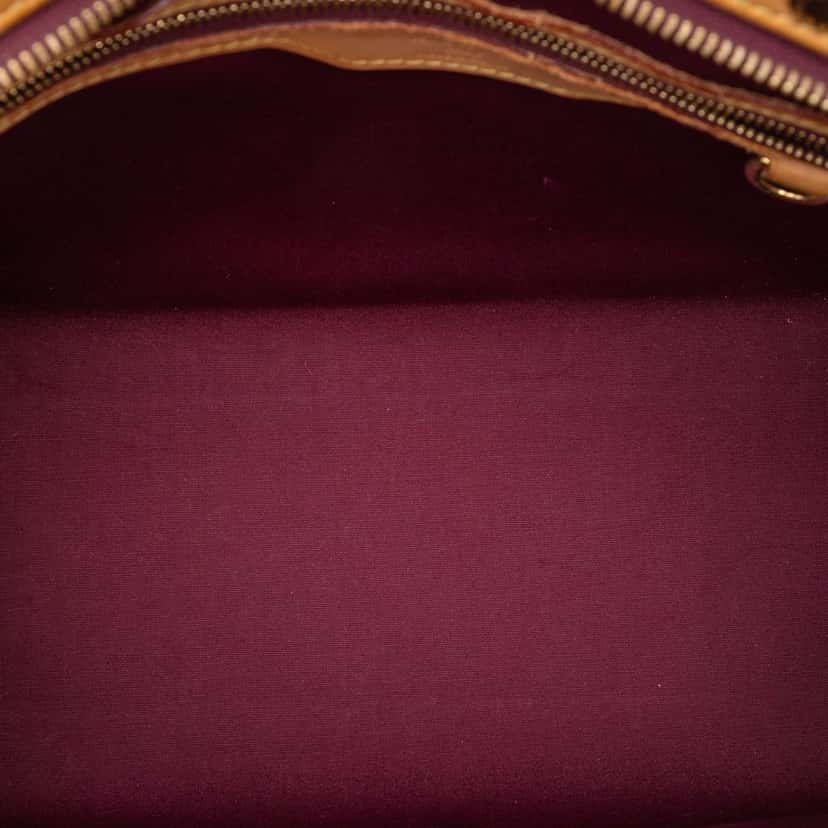 Louis Vuitton Monogram Vernis Brea MM Red Leather Very good condition - Model View