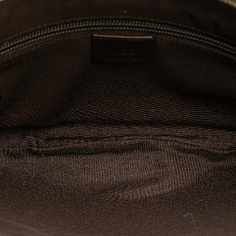 Gucci GG Canvas Belt Bag Beige Very good condition - Model View