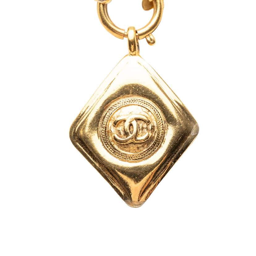 Chanel CC Gold Plated Diamond Shape Pendant Necklace Gold Metal Very good condition - Back View