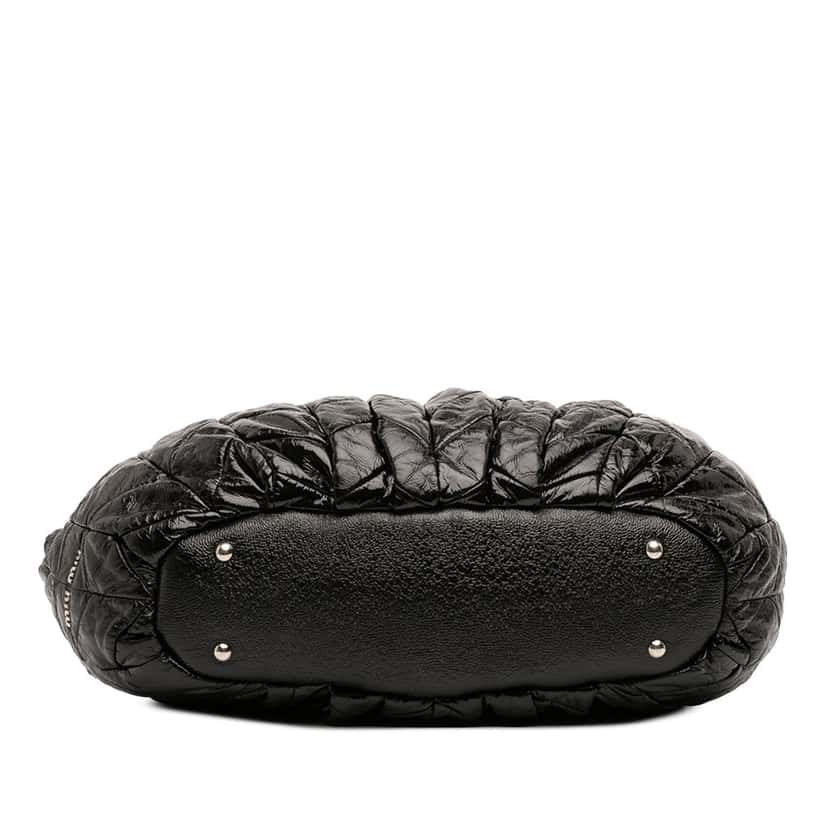 Miu Miu Quilted Patent Leather Hobo Black Leather Very good condition - Inside View
