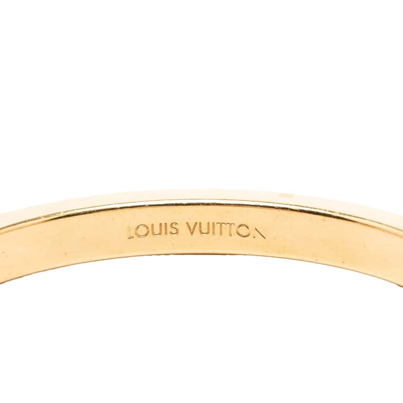 Louis Vuitton Gold Plated and Stingray Gimme A Clue Bangle Gold Metal Very good condition - Model View
