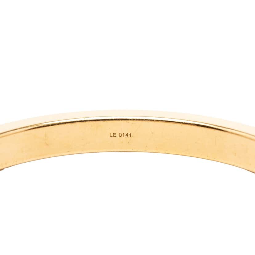 Louis Vuitton Gold Plated and Stingray Gimme A Clue Bangle Gold Metal Very good condition - Box View