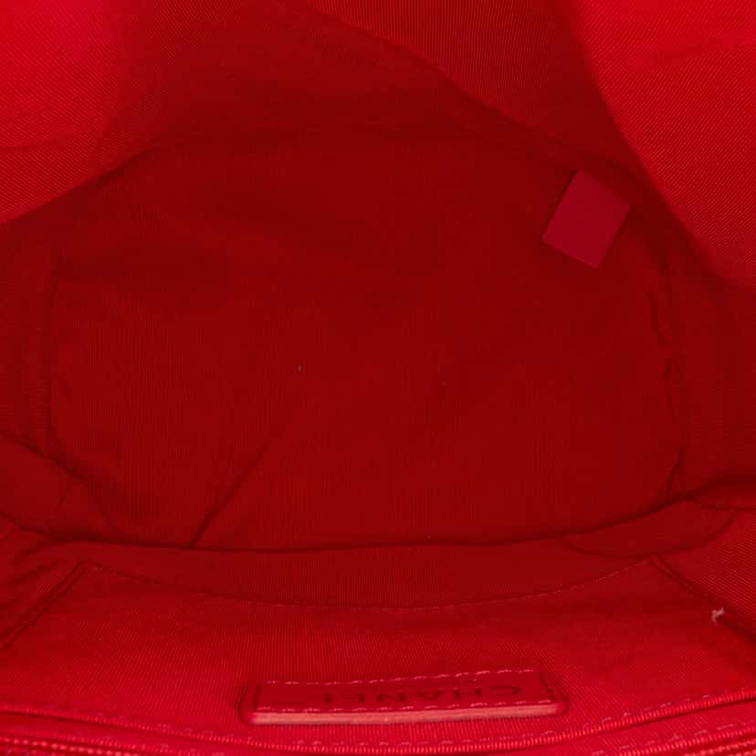 Chanel Small Chevron Calfskin Urban Spirit Backpack Red Leather Very good condition - Model View