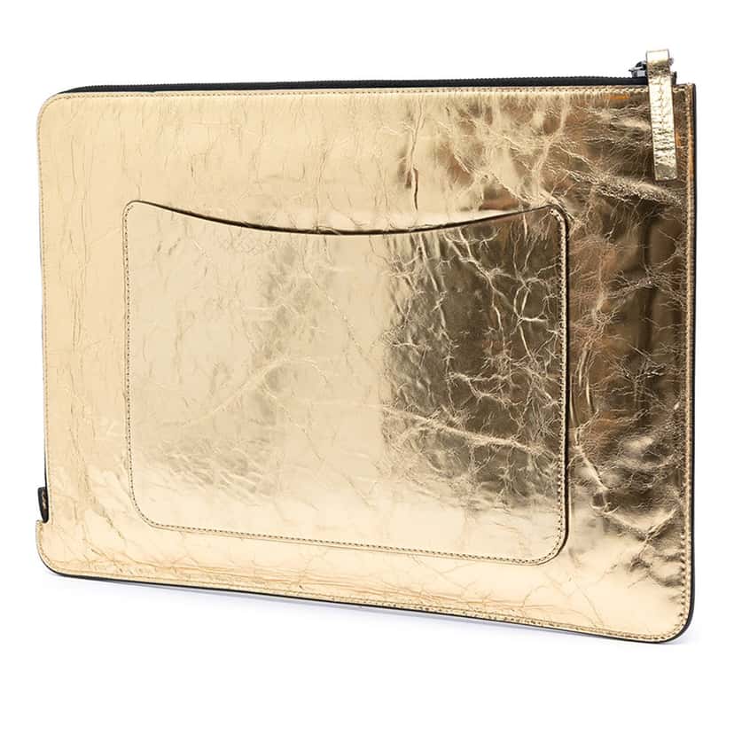 Chanel Metallic Crinkled Calfskin Feministe Mais Feminine Pouch Gold Leather Very good condition - Back View