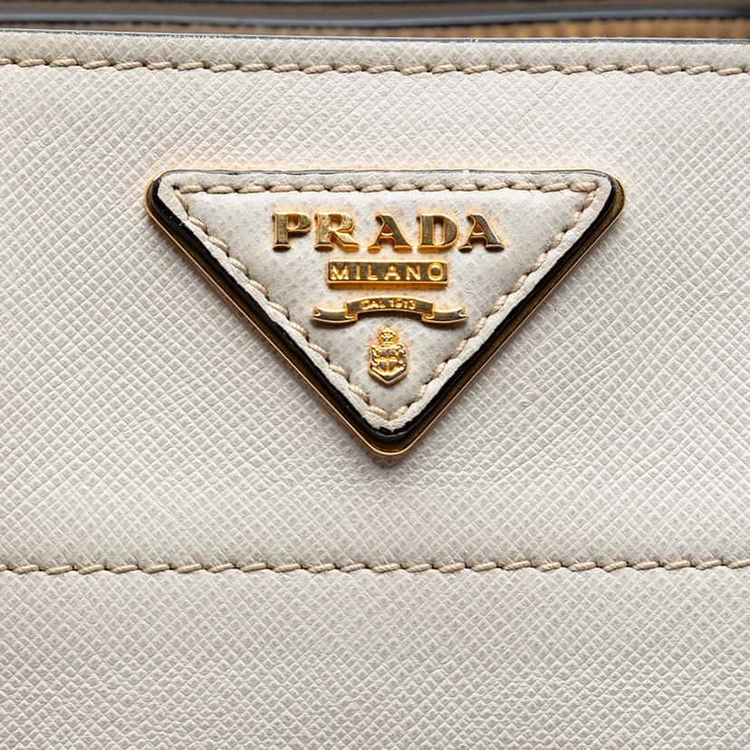 Prada Saffiano Soft Triple Pocket Tote White Leather Very good condition - Box View