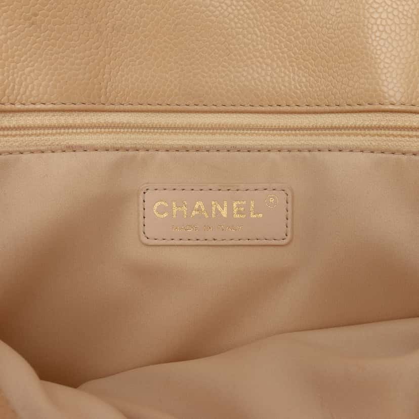 Chanel Caviar Grand Shopping Tote Beige Leather Very good condition - Box View