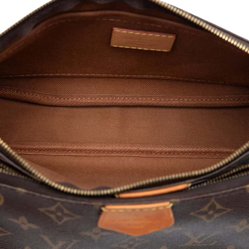 Louis Vuitton Monogram Multi Pochette Accessoires Brown Very good condition - Model View