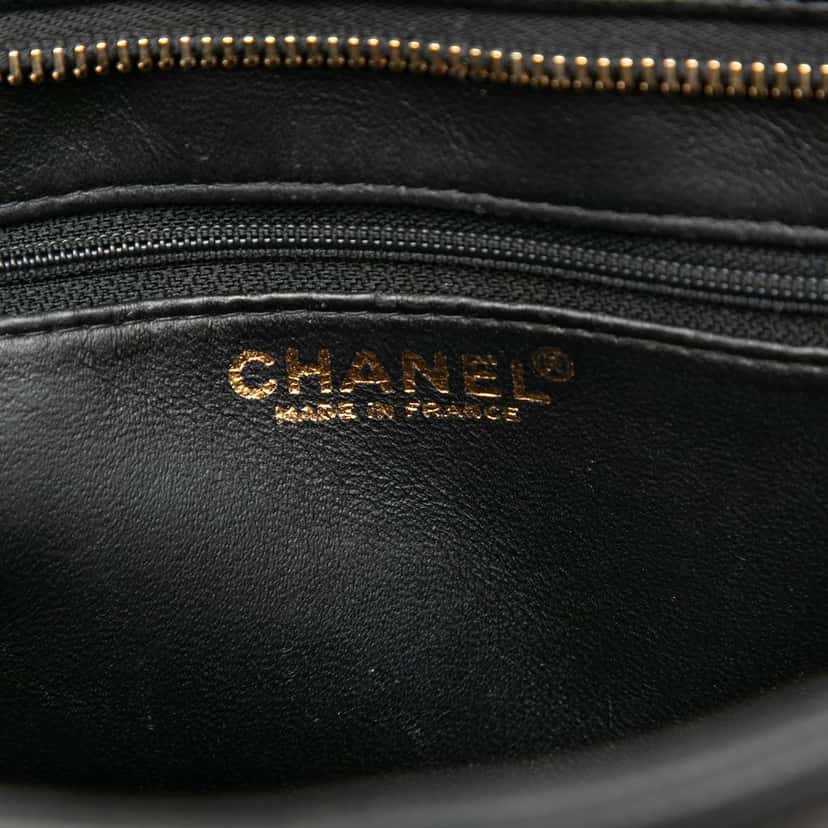 Chanel Caviar Medallion Tote Black Leather Very good condition - Box View